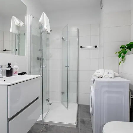 Marina Polwysep Apartment Dziwnow